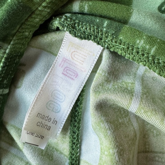 ☃️Lularoe St Patrick’s Day leggings - Picture 3 of 3